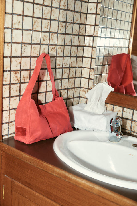 Après Studio Tote Bag
