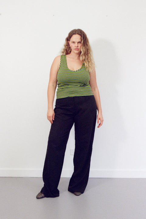 Jess is 5’8” and wears 2XL
