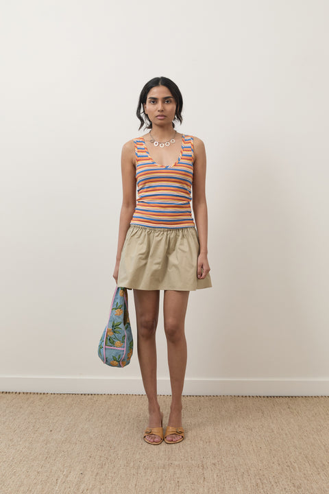 Silvia is 5’6” and wears XS