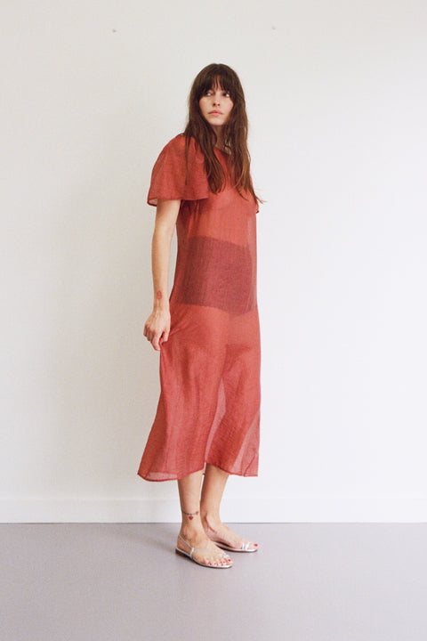 Scarlet is 5’10” and wears M