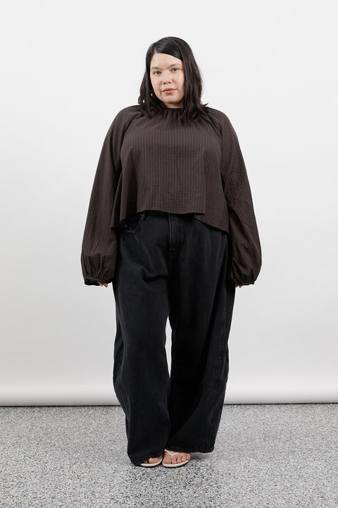 Laurrie is 5'5" and wears 2XL