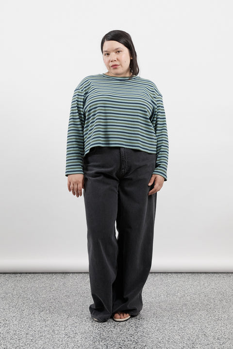 Laurrie is 5'5" and wears 2XL