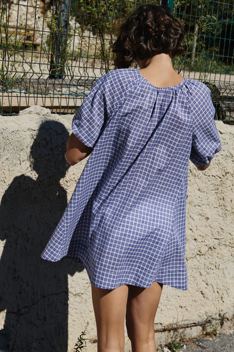 Louise is 5’8” and wears XS