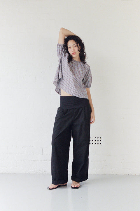 Marlo is 5'11" and wears S