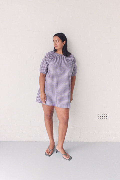 Oleeta is 5’8” and wears L