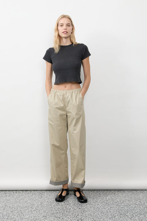 Karolina is 5’10” and wears S