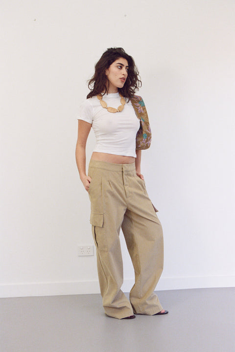 Mikaela is 5'3" and wears XS
